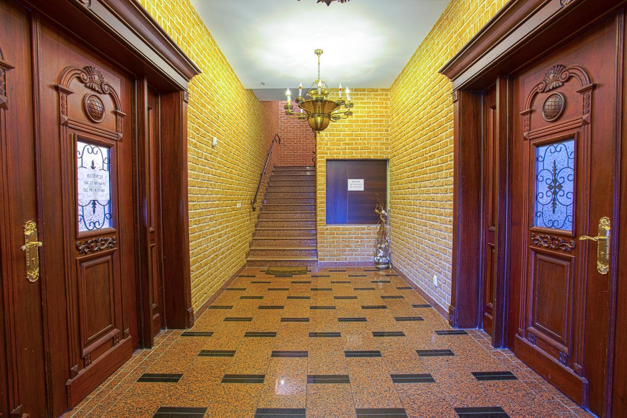 Hotel Roza Kamieniec Wroclawski Ngoại thất bức ảnh