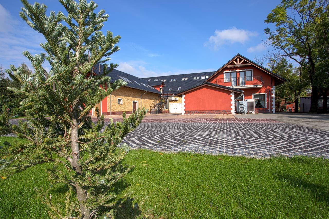 Hotel Roza Kamieniec Wroclawski Ngoại thất bức ảnh