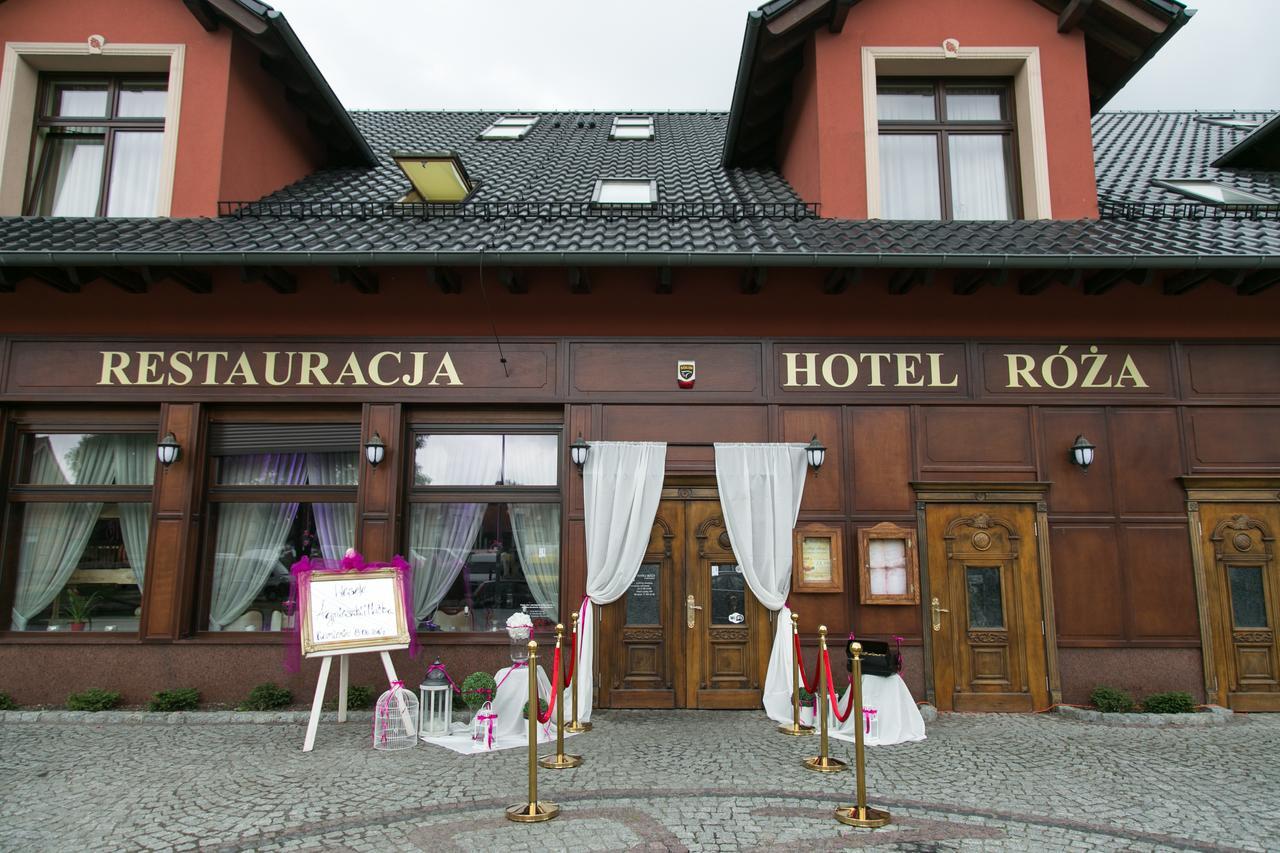 Hotel Roza Kamieniec Wroclawski Ngoại thất bức ảnh